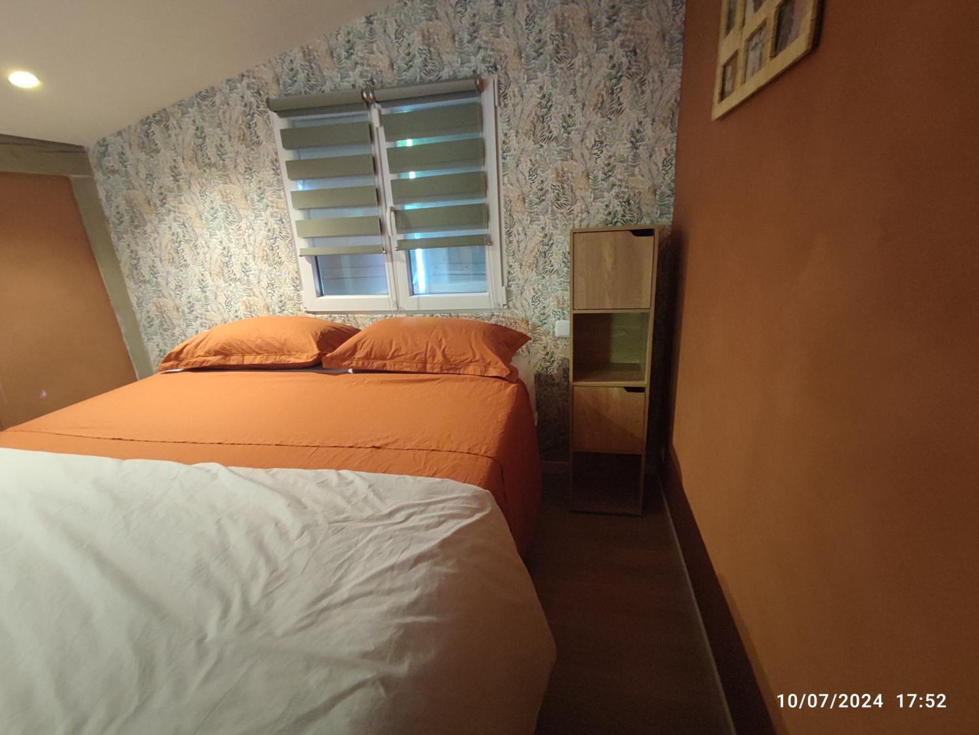 Chambre Au Coeur Du Luberon Bed & Breakfast Céreste Екстериор снимка